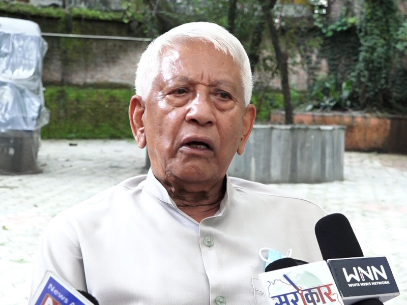 अर्जुननरसिहं केसीको प्रश्न– सरकार चलाउन नसक्ने, संसद पनि चल्न नदिने एमालेलाई किन भोट दिने ?